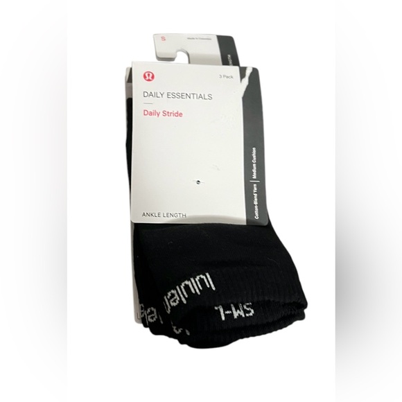 lululemon athletica Accessories - Lululemon Daily Stride Ankle Socks 3 Pack Women’s Small Black